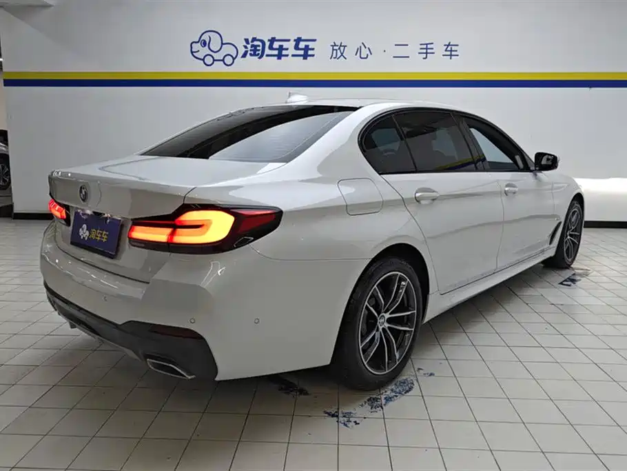 BMW 5 Series 2022 Model Second Facelift 525Li M Sport Package фото 3