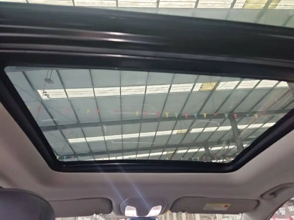 SAIC Maxus Maxus G50 2019 1.5T Automatic Luxury Edition China VI фото 14