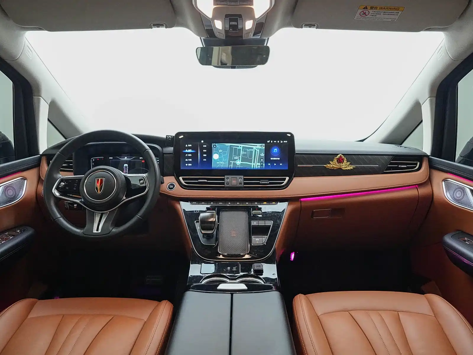 Фото 6 - Hongqi HQ9