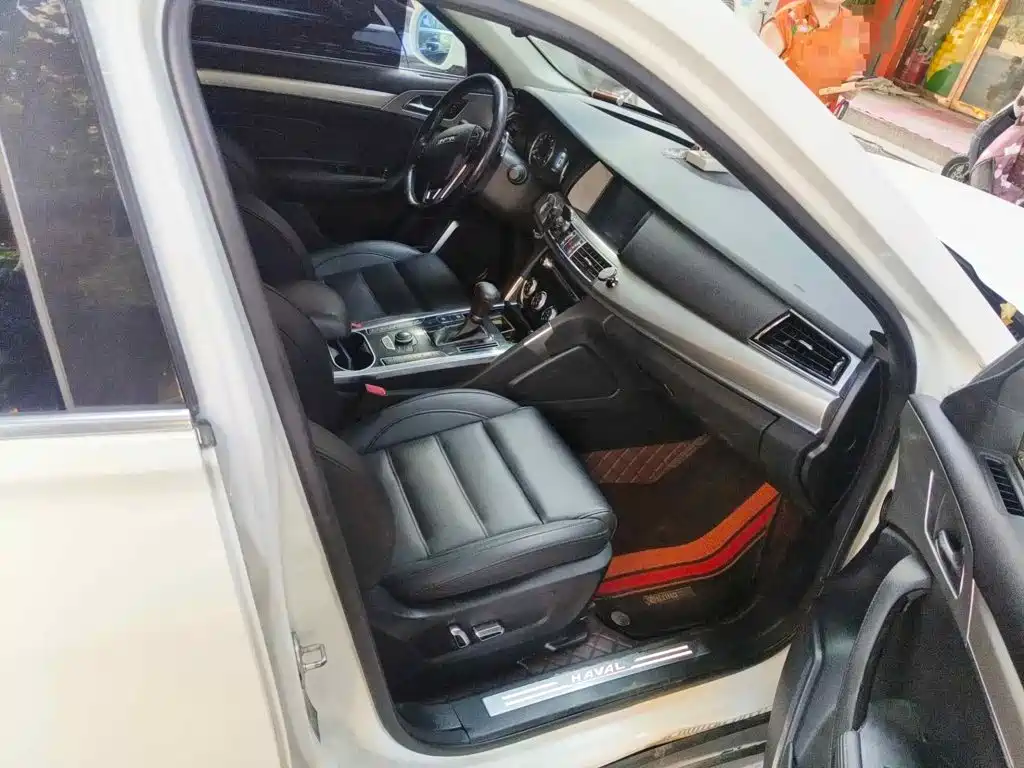 Photo 13 - Haval H7