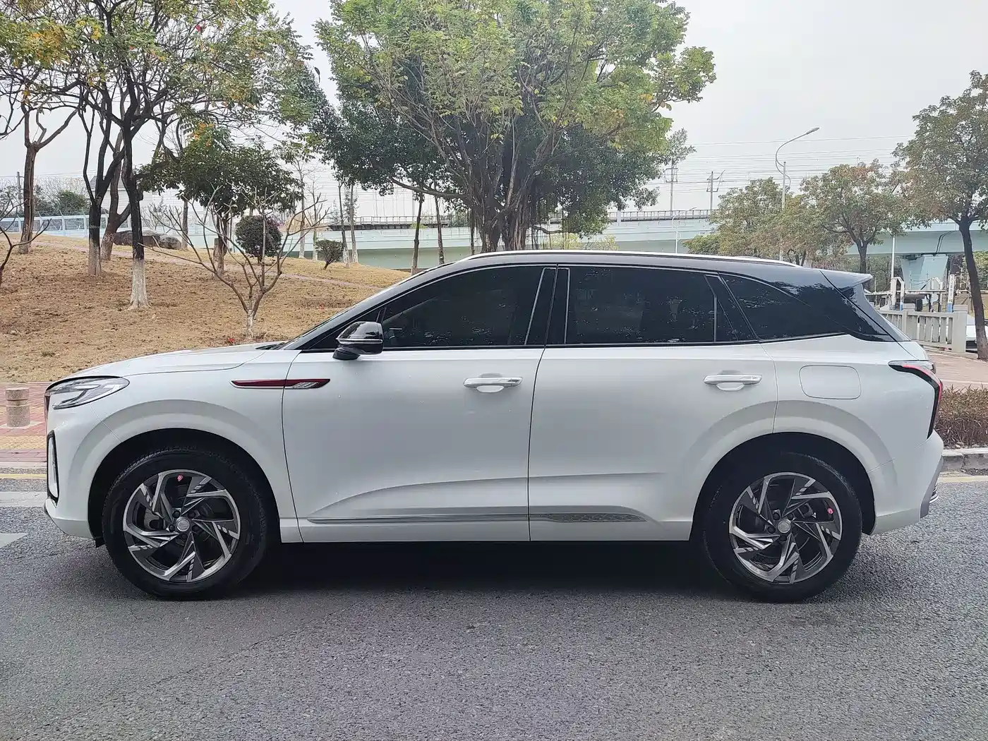 Hongqi HONGQI HS3 PHEV