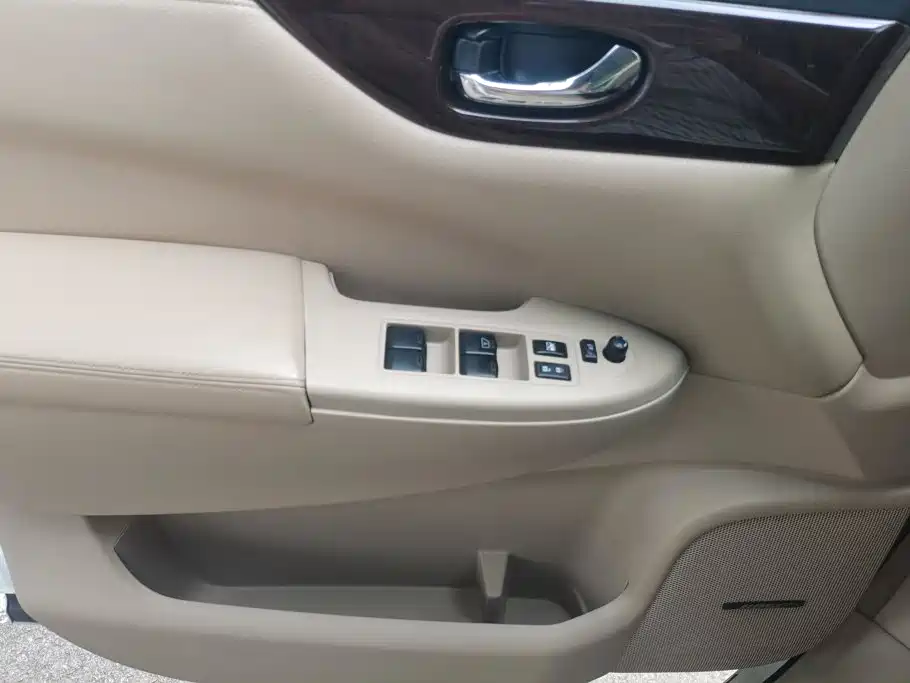 Nissan Quest 2017 2015 3.5L SL