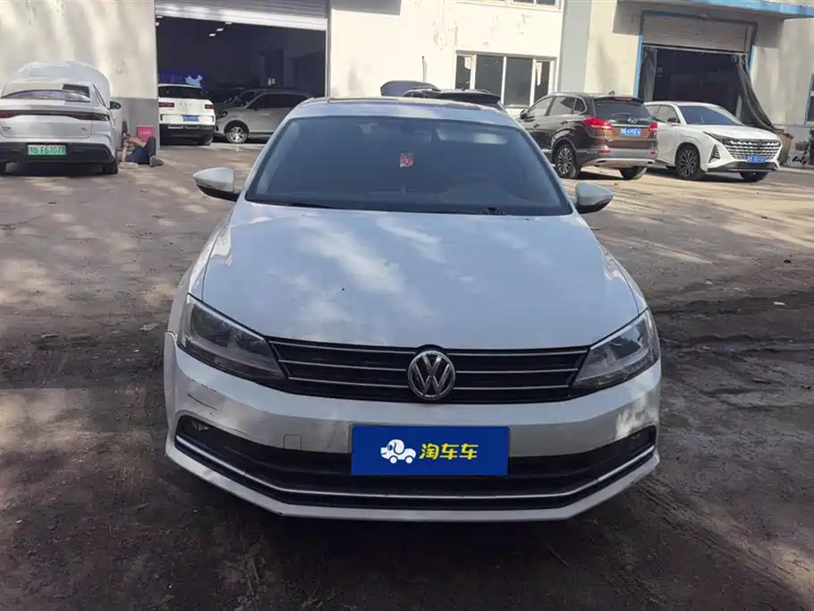 Volkswagen Sagitar 2018 1.6L Automatic Comfort фото 2