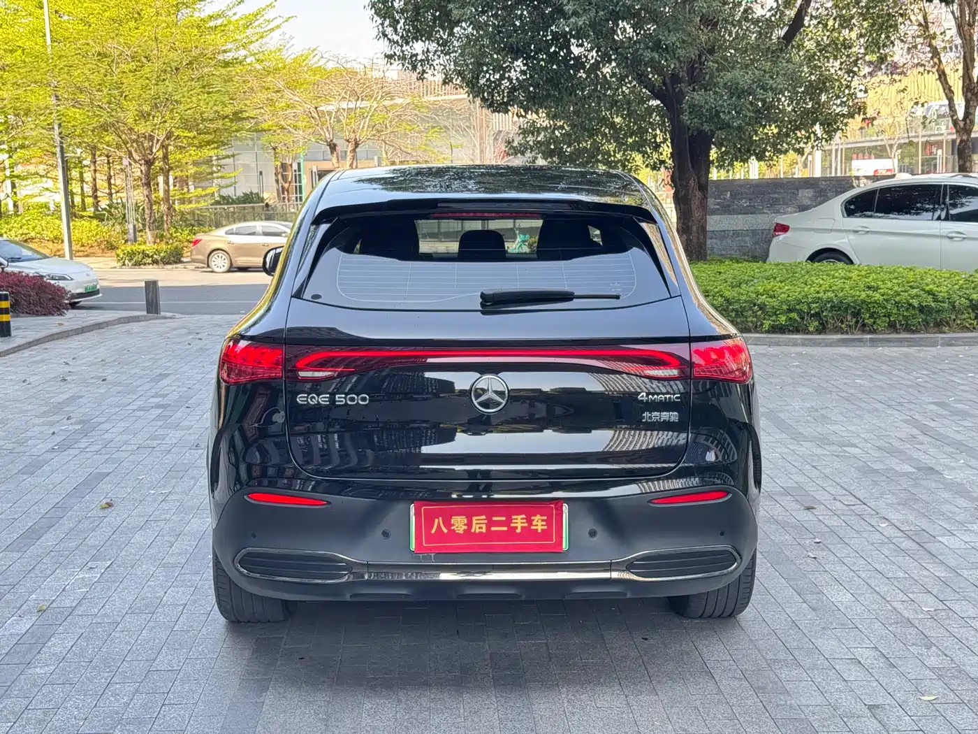 MERCEDES-BENZ EQE SUV