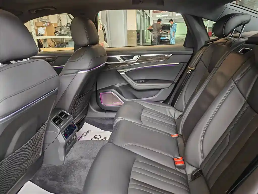 Audi A6L 2024 45 TFSI quattro Exclusive Dynamic фото 22