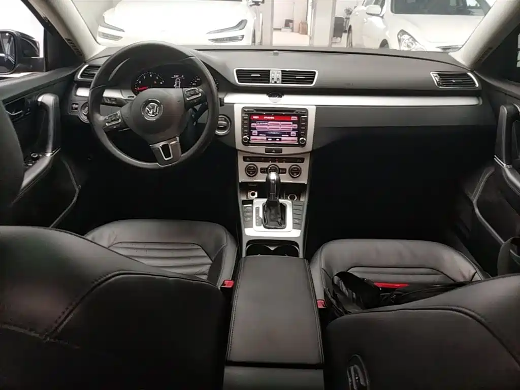 Volkswagen Magotan 2016 1.8TSI Smart Leading фото 10