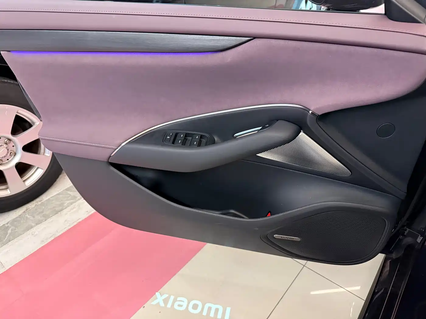 XIAOMI CAR XIAOMI SU7