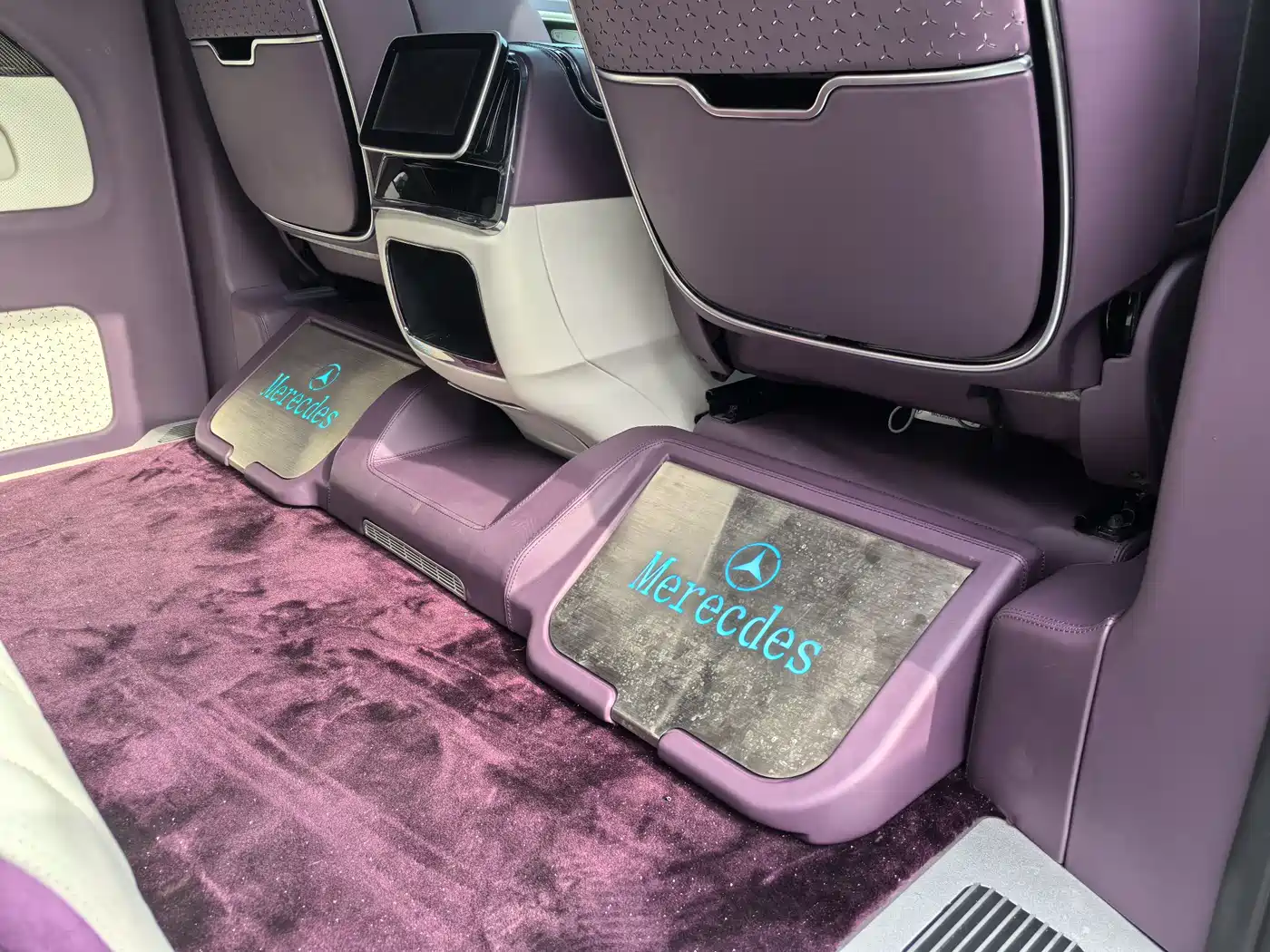 Mercedes-Benz Vito 2023 2.0T Business 7-Seater фото 25