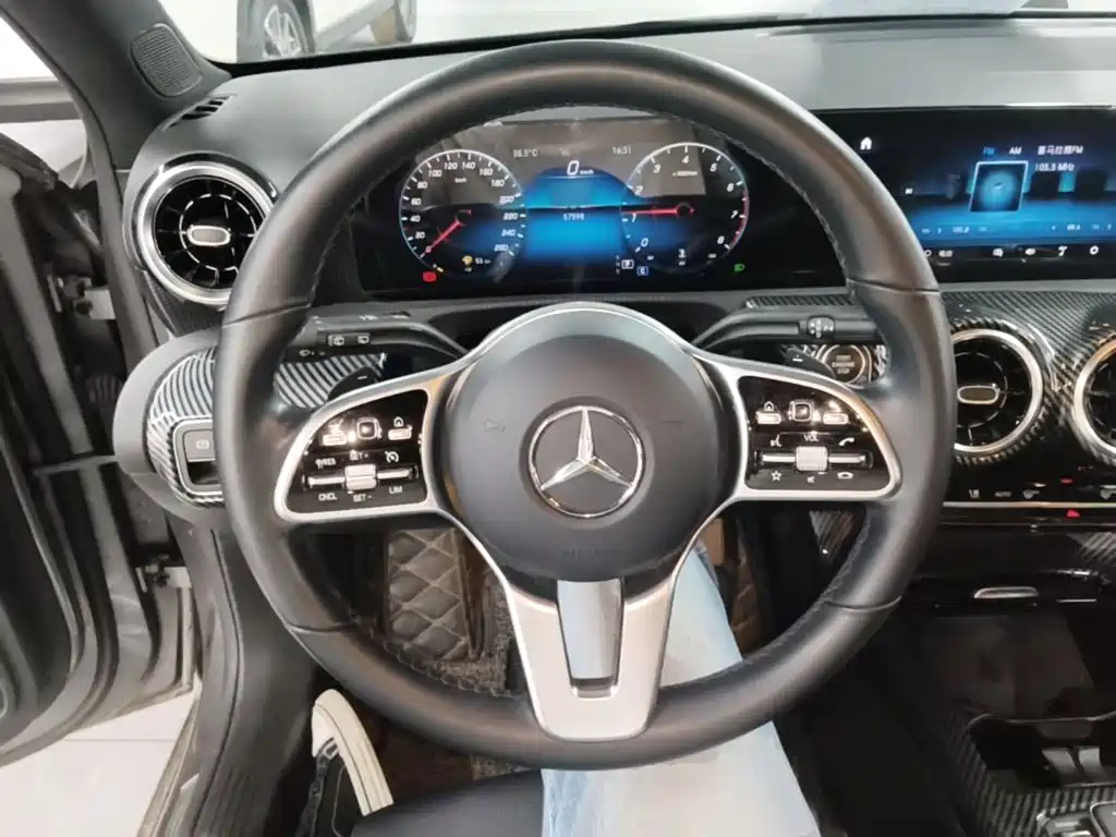 MERCEDES-BENZ CLASS A (IMPORTED)
