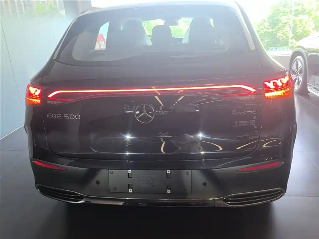 Mercedes-Benz EQE SUV 2024 500 4MATIC Pioneer Edition фото 6