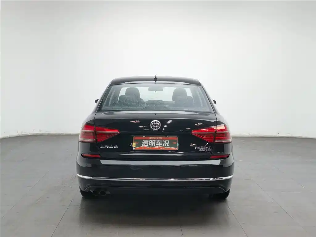 Volkswagen Passat 2017 280TSI DSG Prestige фото 4