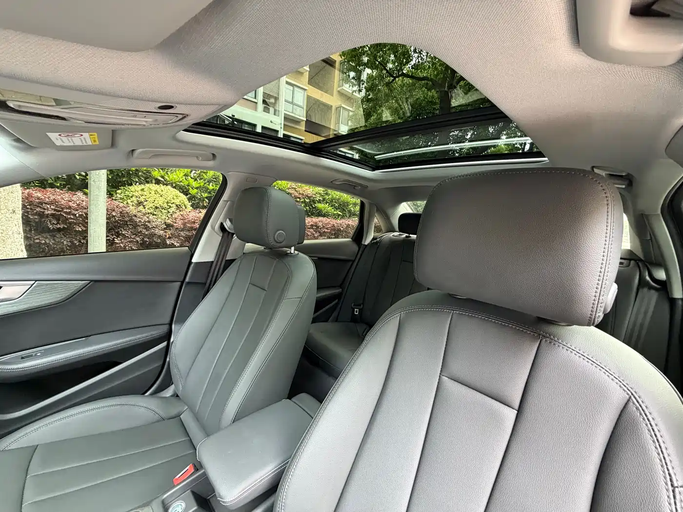 Audi A4L 2022 40 TFSI Fashion Elegance фото 10