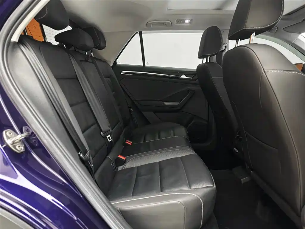 Volkswagen T-ROC 2022 280TSI DSG 2WD Comfort PLUS фото 23