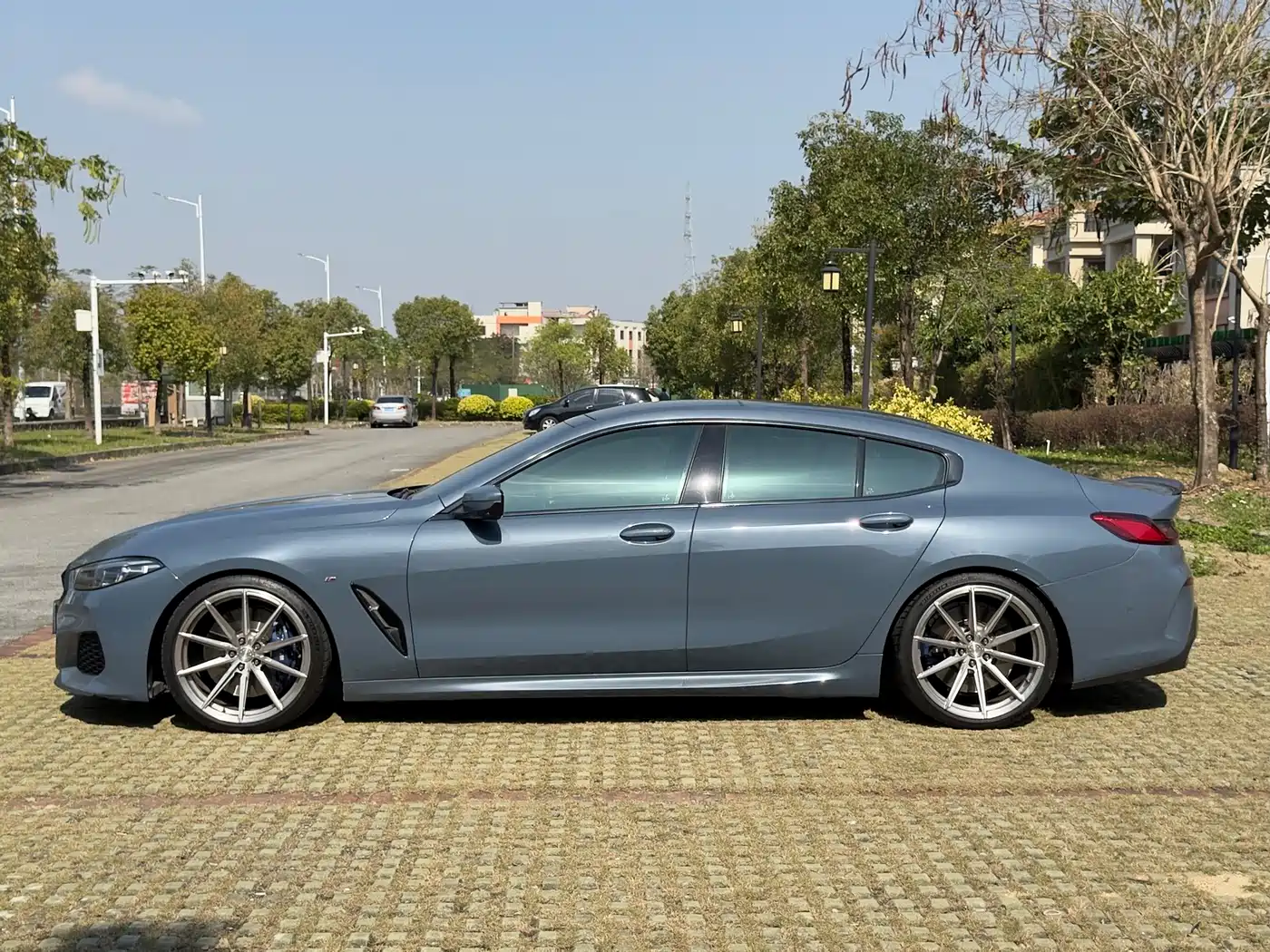 BMW 8 Series 2021 840i xDrive 4-door Coupe M Sport Package фото 6