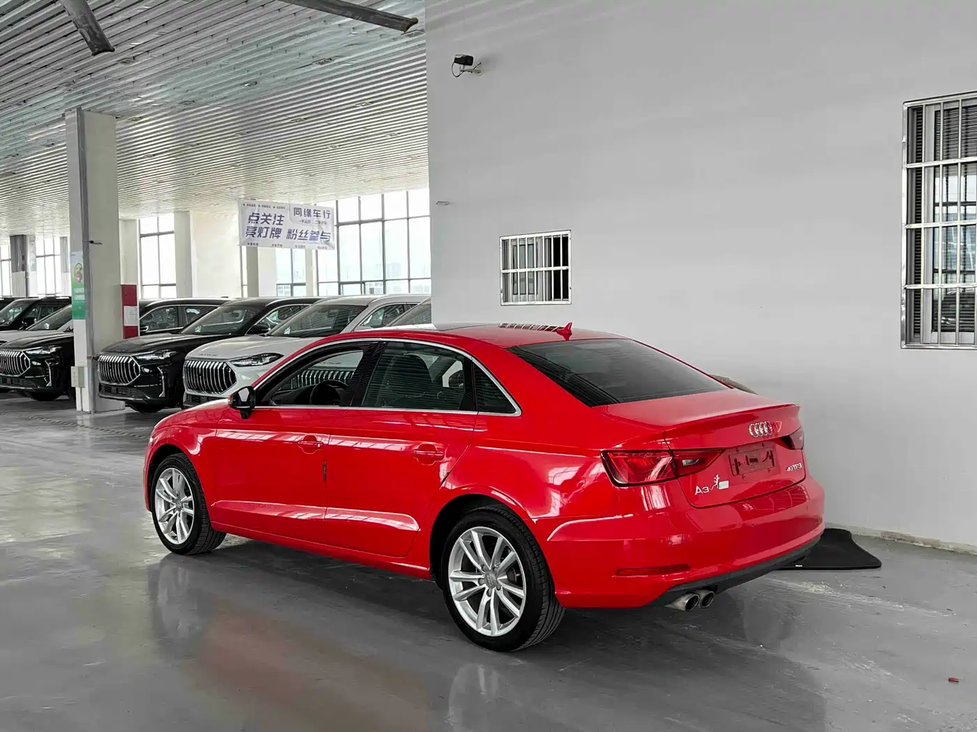 Audi A3 2015 Limousine 40 TFSI Automatic Comfort фото 3