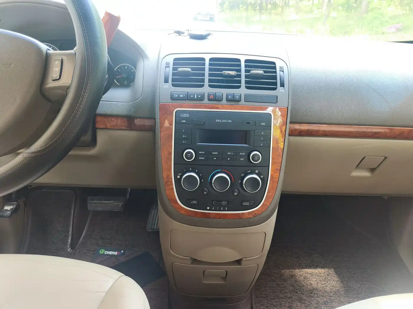 Buick GL8 2012 2.4L BASE Comfort фото 8