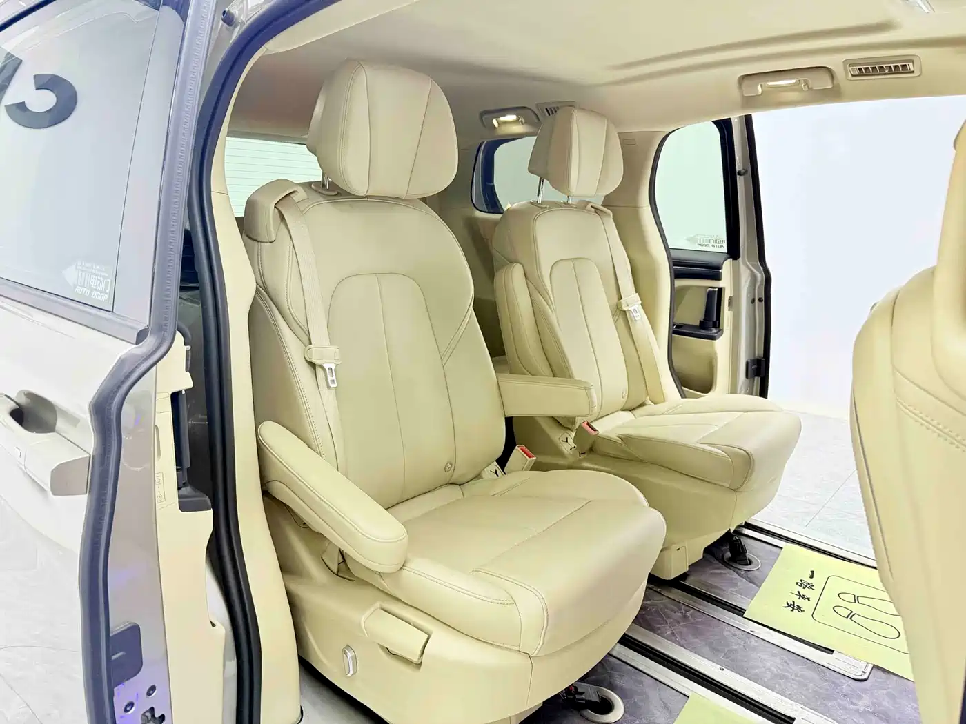 Buick GL8 2023 ES Landmaster Exclusive фото 9
