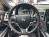 Фото 11 - Honda UR-V