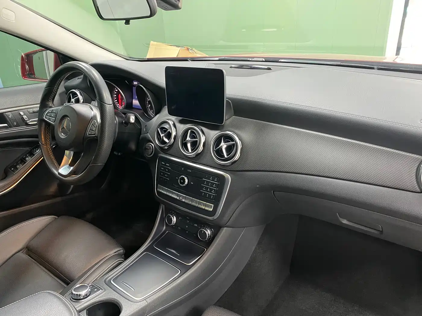 Mercedes-Benz GLA 2017 GLA 220 4MATIC Fashion фото 14