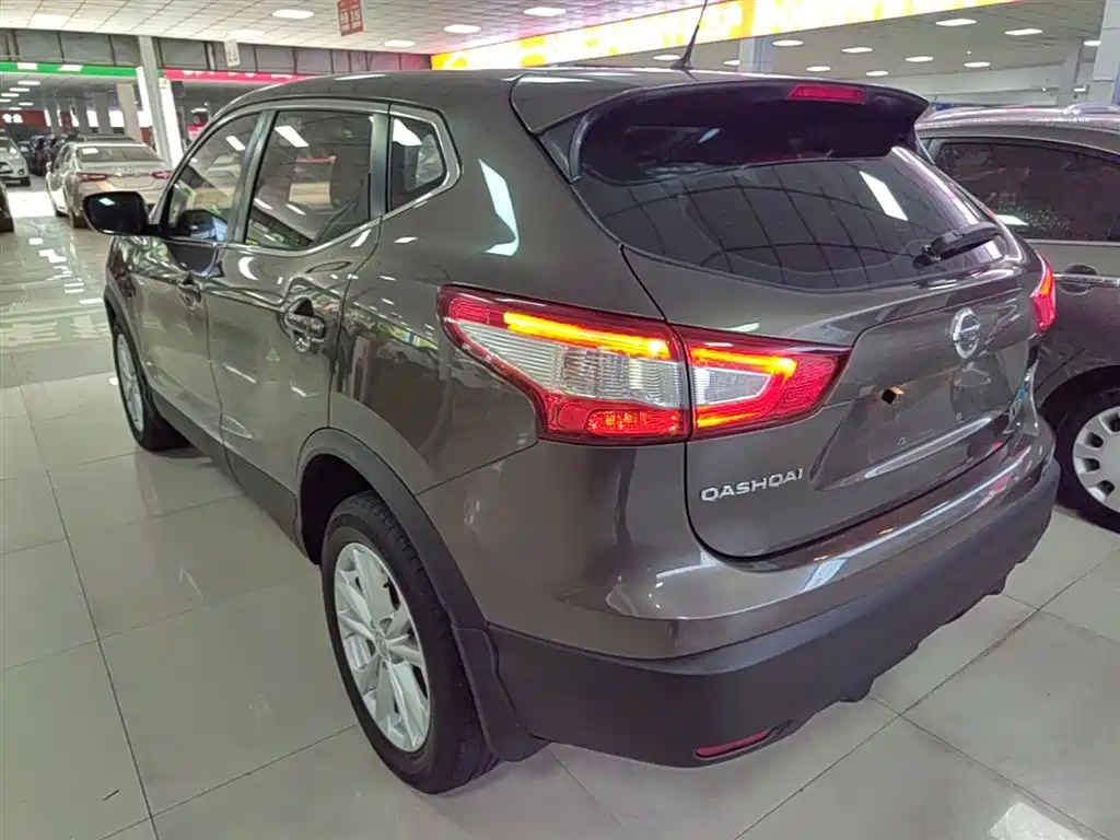 Фото 5 - Nissan Qashqai