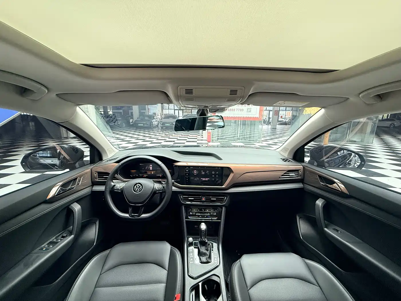 Volkswagen Tharu, миниатюра 8