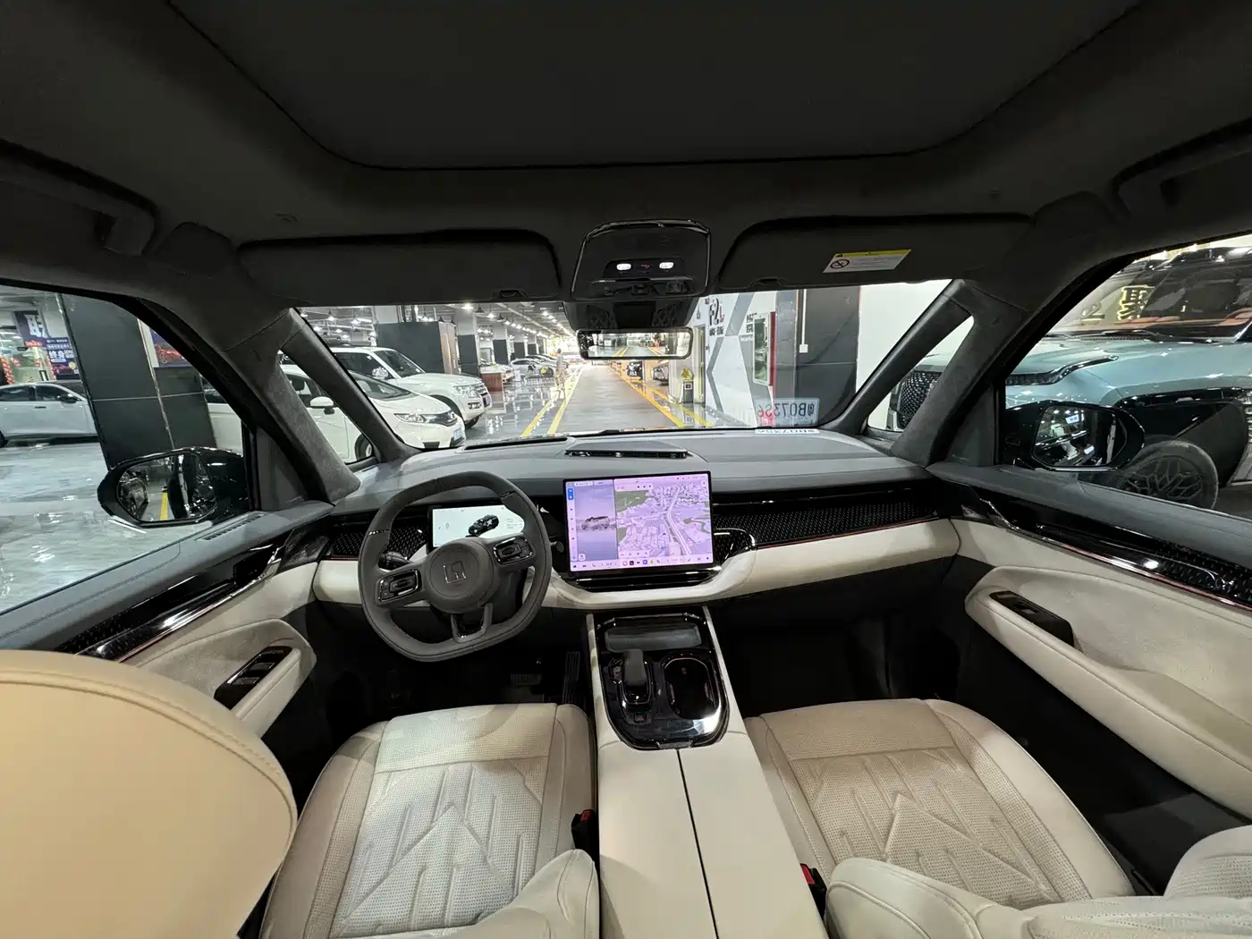 ZEEKR 009 2026 2024 6-seat Executive AWD 108kWh