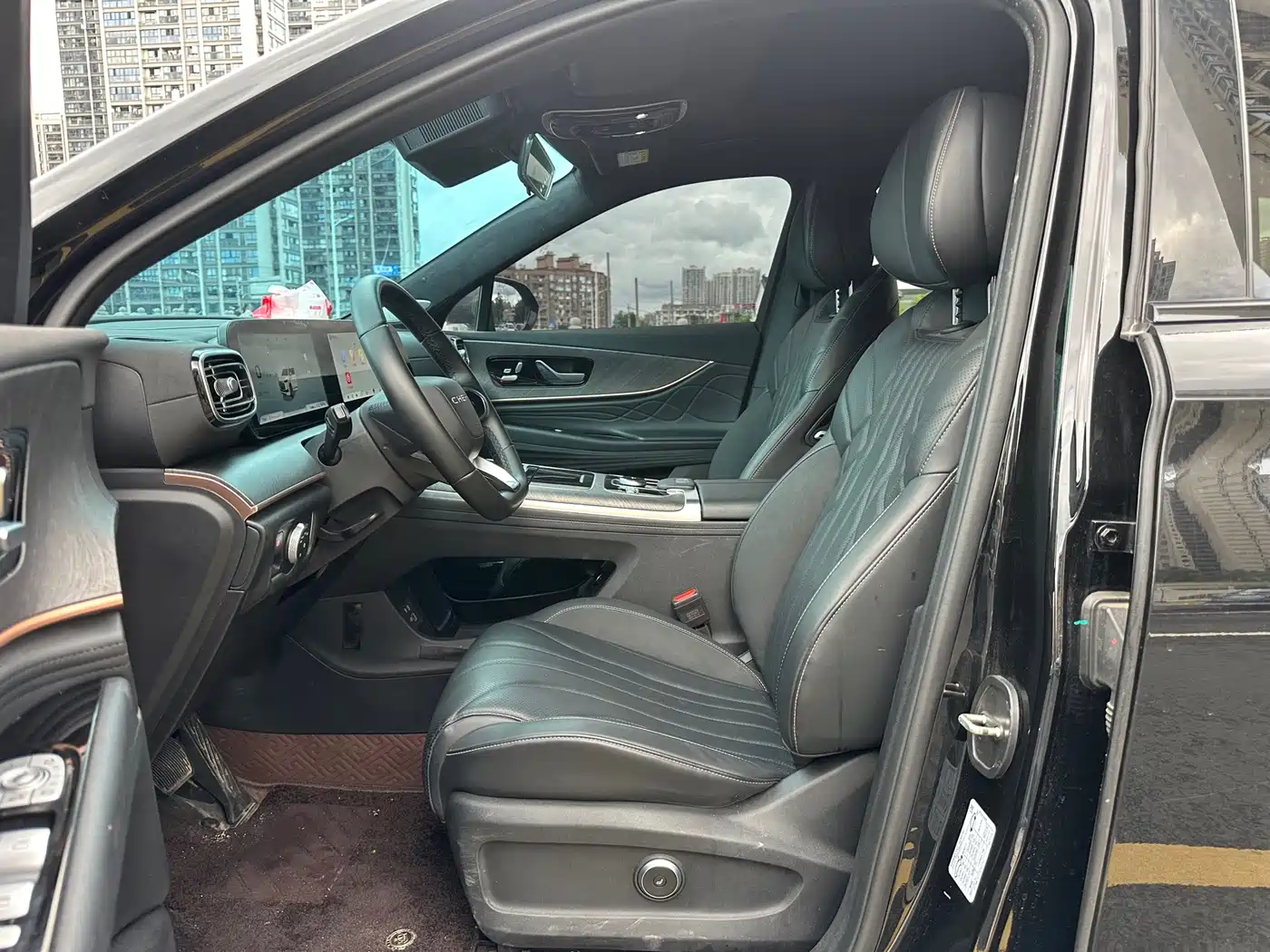 Chery Tiggo 9 2024 2024 2.0T Automatic 2WD Ultra Comfort Deluxe Edition
