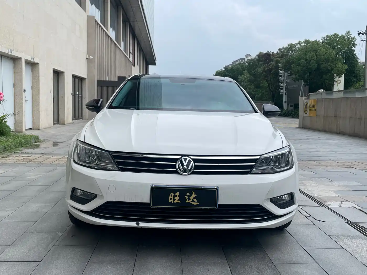Volkswagen Lamando 2015 280TSI DSG Comfort фото 2