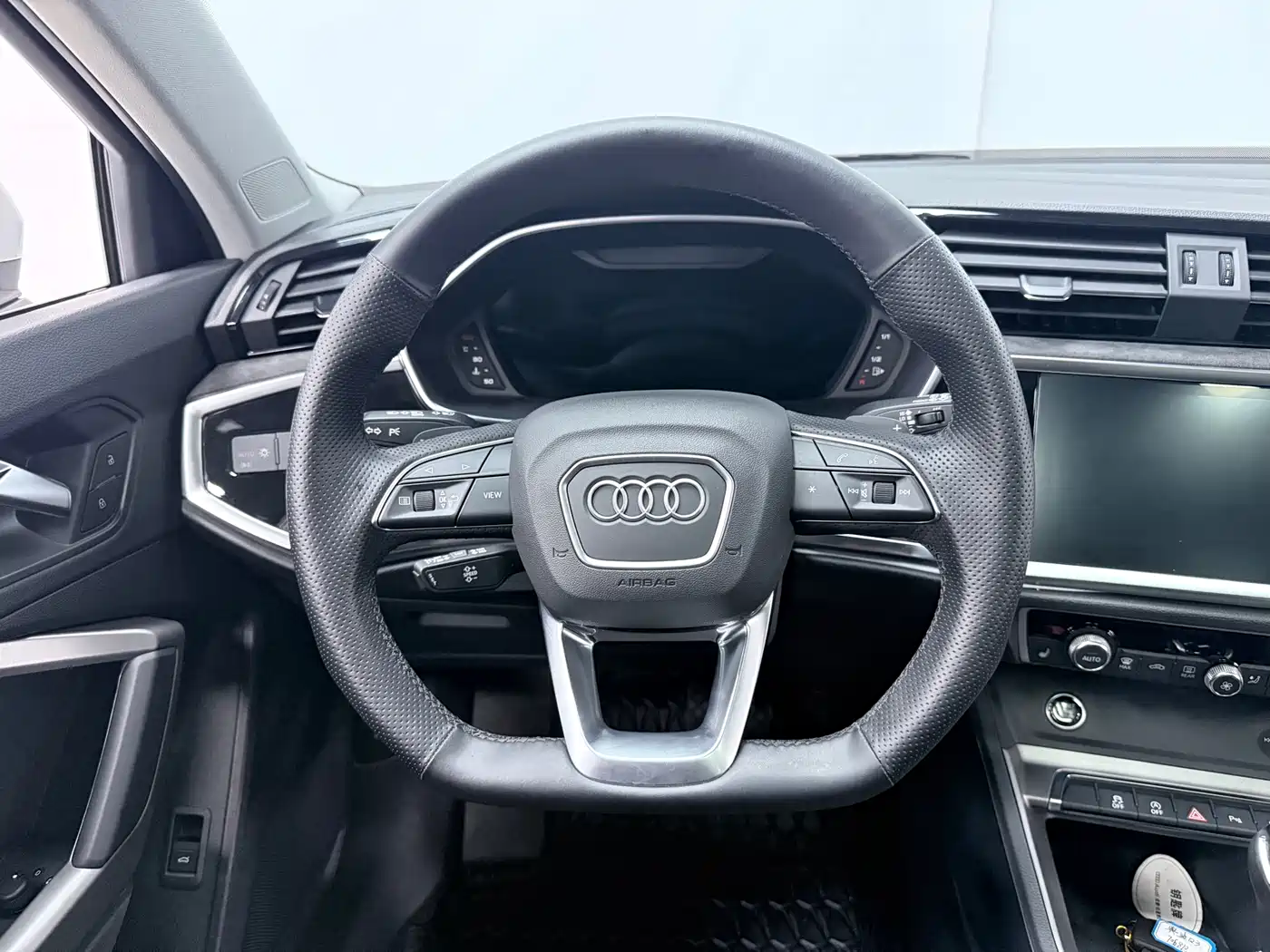 Audi Q3 2022 35 TFSI Fashion Dynamic фото 14