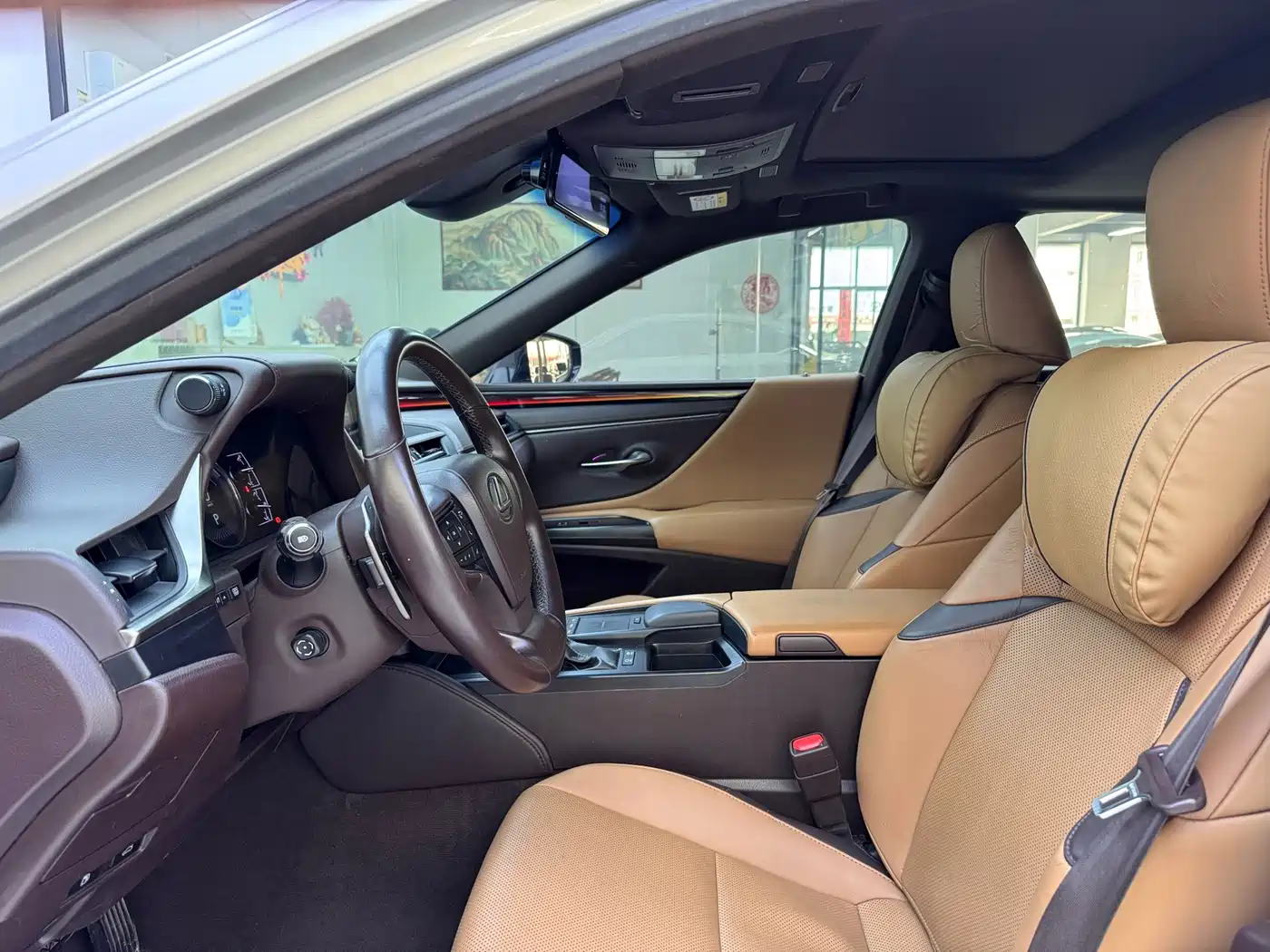 Фото 4 - Lexus ES