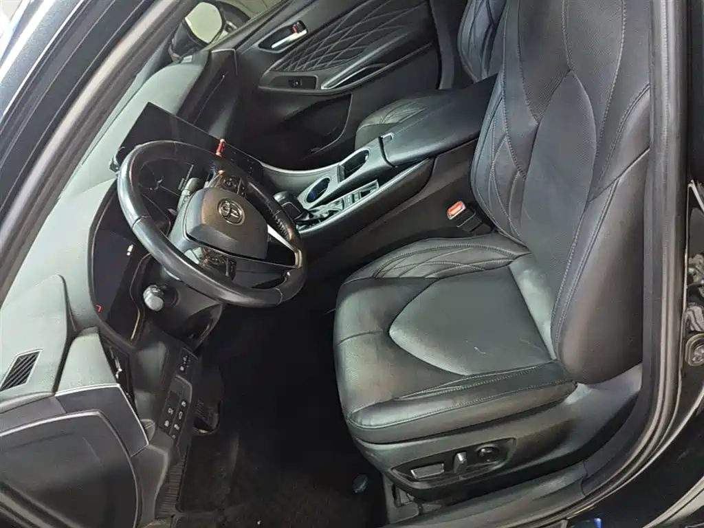 Toyota Avalon 2023 2.5L Touring Premium Edition фото 15