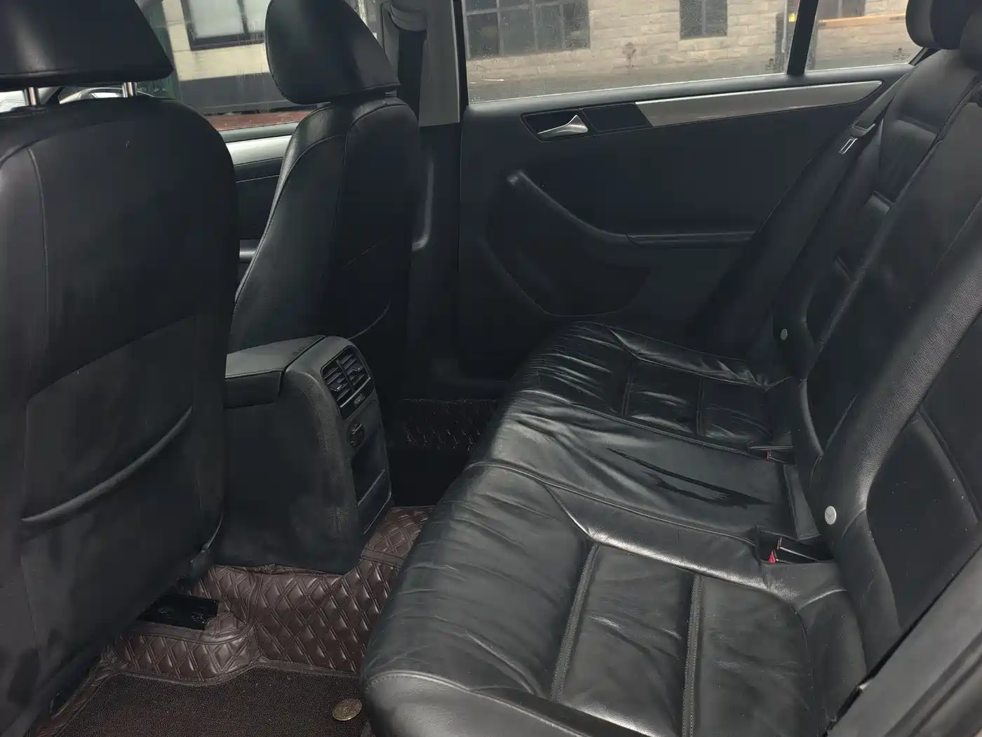 Volkswagen Sagitar 2012 Model 1.6L Manual Fashion фото 7
