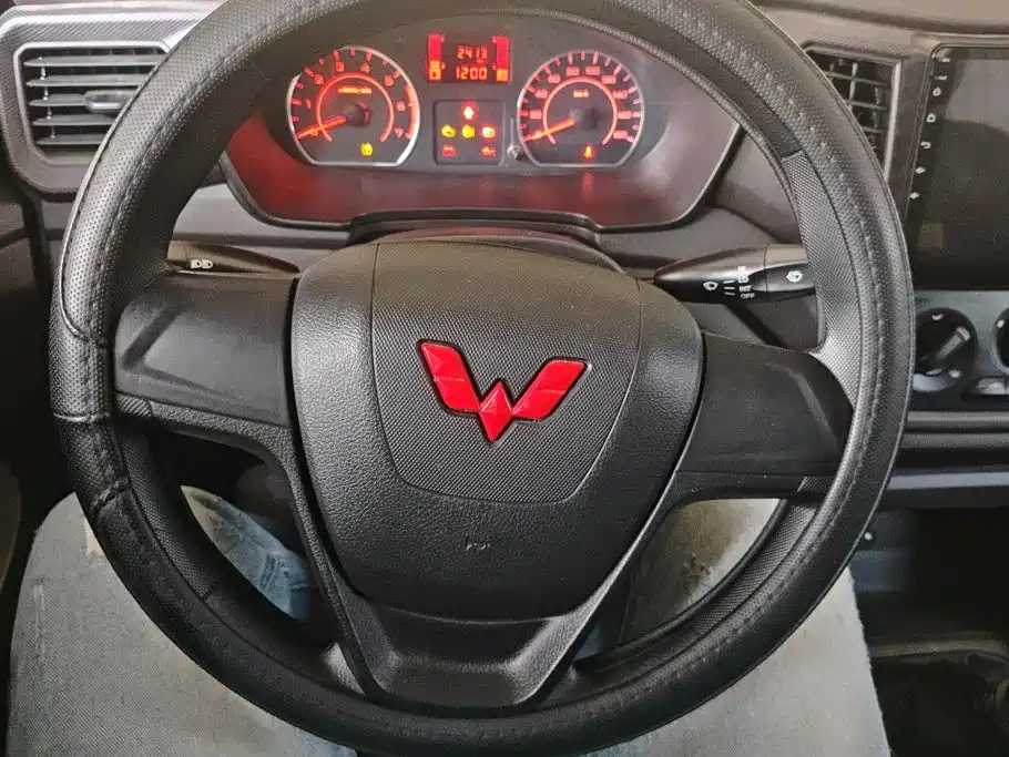 Wuling Motors Wuling Hongguang V 2023 2022 1.5L Power Take Edition Electric Power Steering LAR