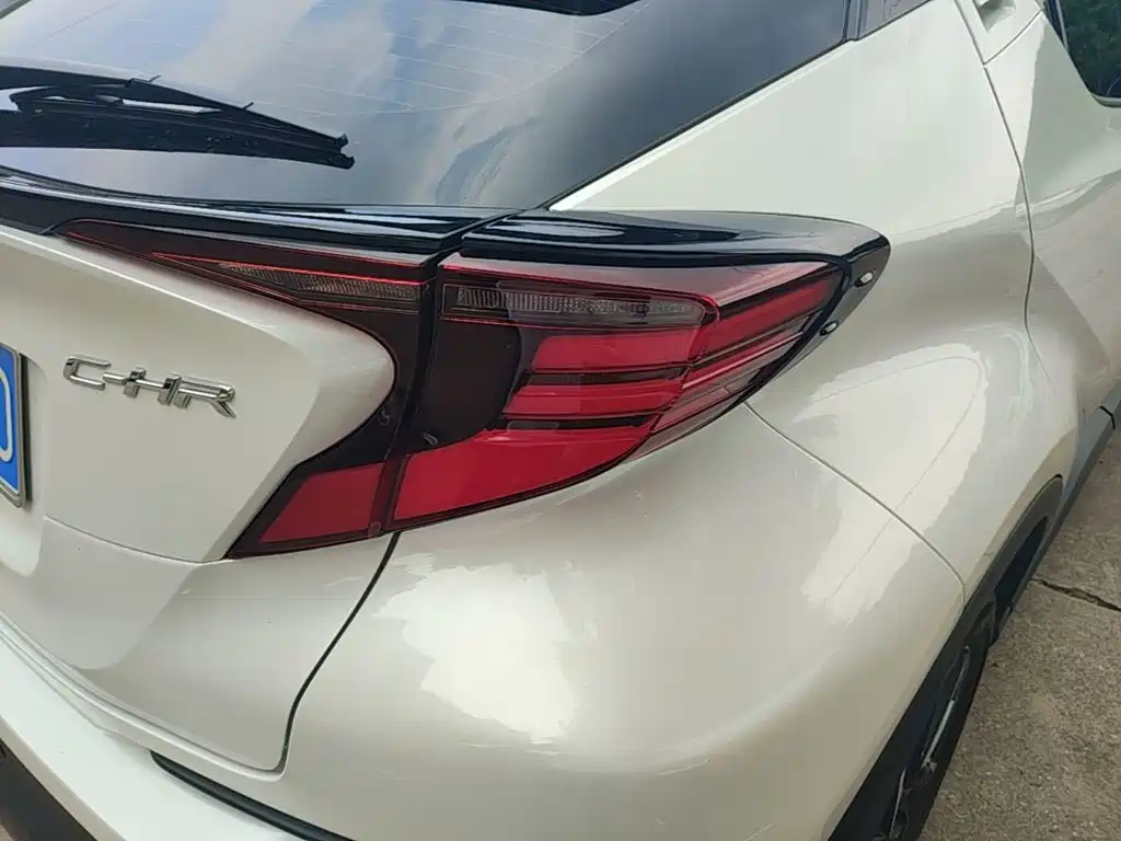 Toyota C-HR 2024 2023 Model 2.0L Luxury Edition