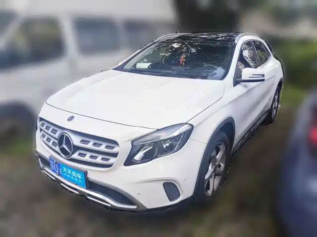 Mercedes-Benz GLA 2019 GLA 200 Dynamic — фото 1