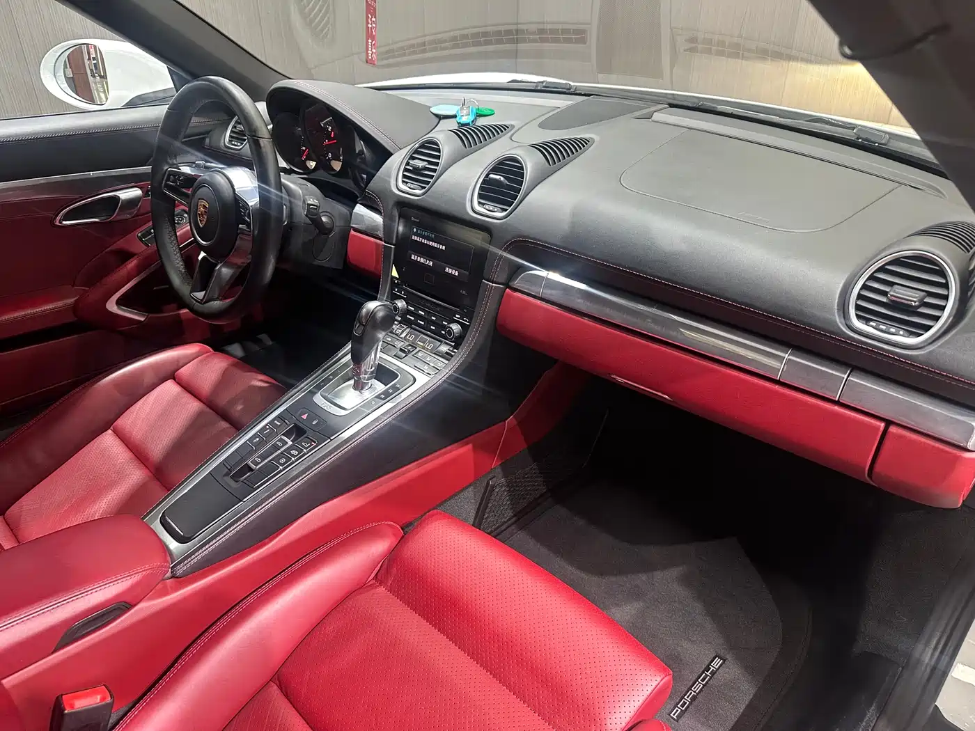 Porsche 718 2018 Boxster 2.0T фото 11