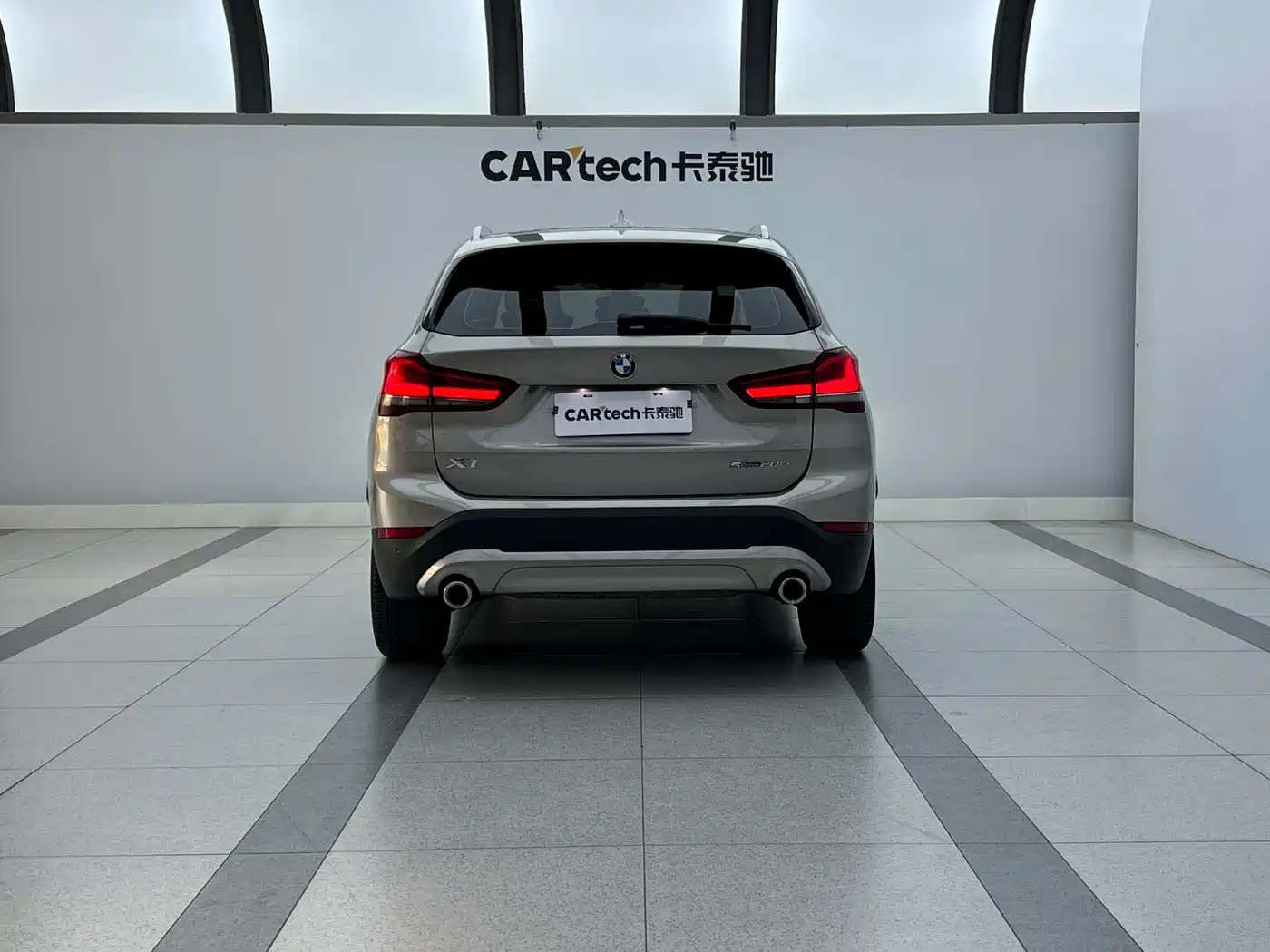 BMW X1 2021 Facelift sDrive20Li Fashion фото 4