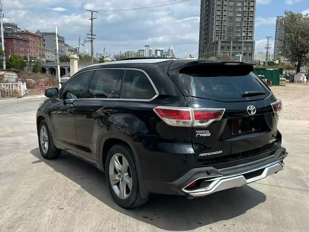 Toyota Highlander 2017 2.0T 4WD Premium 7-Seater фото 7