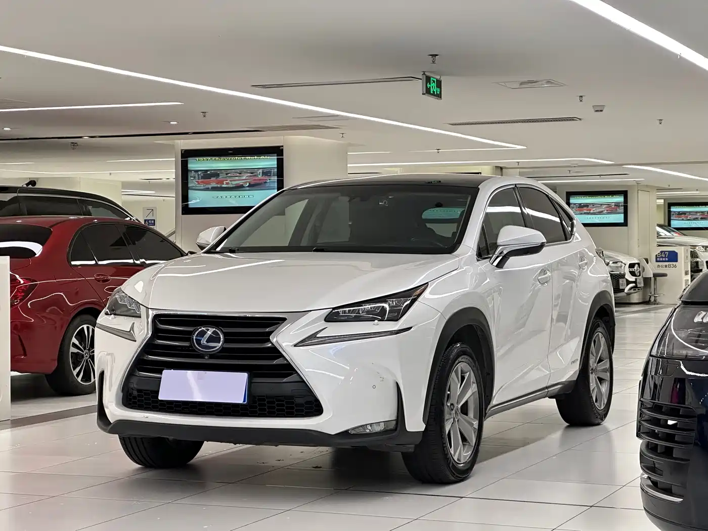 Фото 1 - Lexus NX