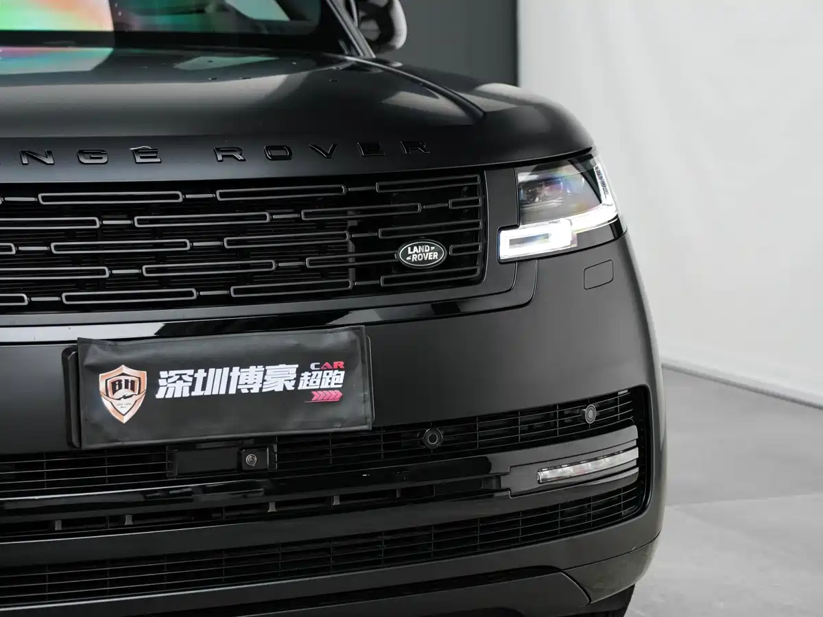 Land Rover Range Rover 2023 3.0 L6 400PS Genesis Extended Version фото 3