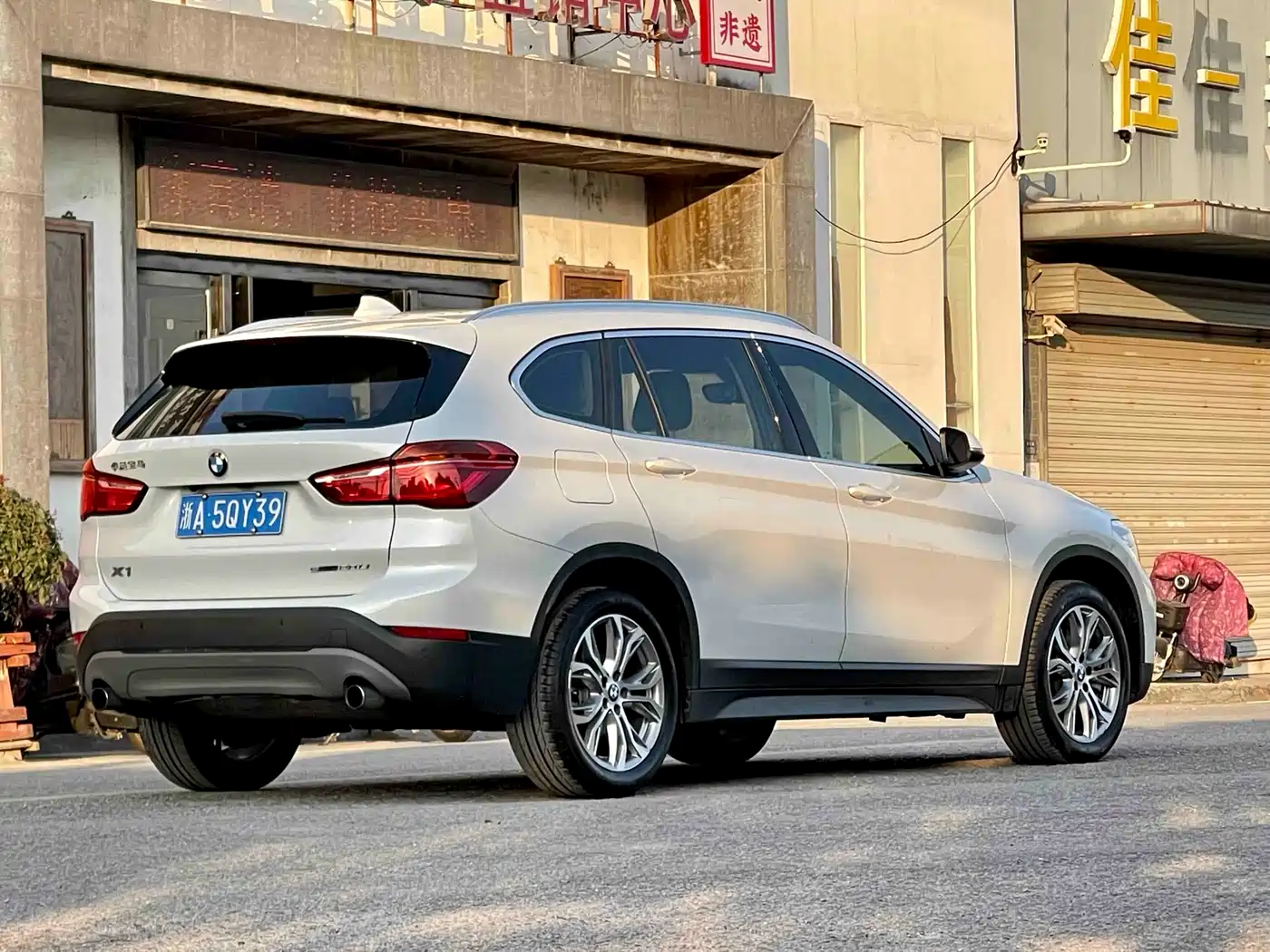 BMW X1 2019 sDrive20Li Leading Model фото 7