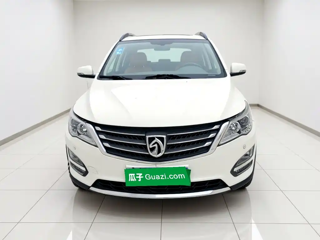 Baojun 560 2015 2015 1.8L Manual Luxury
