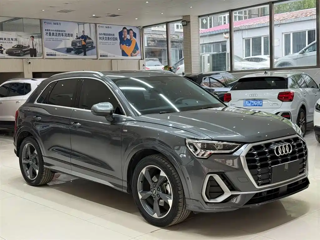Audi Q3 2023 35 TFSI Fashion Dynamic Model (1.5T) фото 3