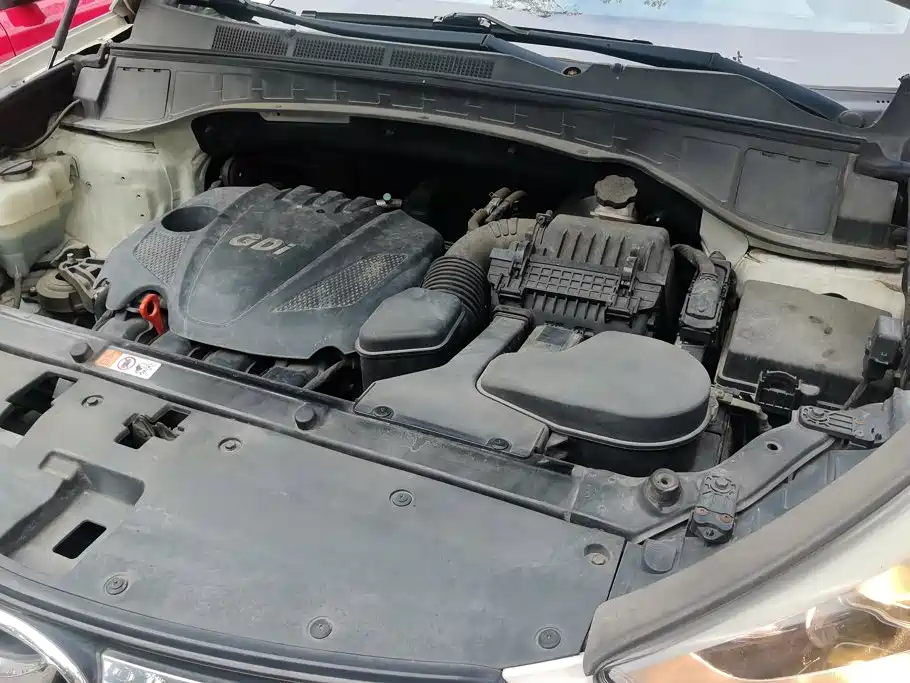 Hyundai Santa Fe 2013 2013 Model 2.4L Automatic 2WD Smart