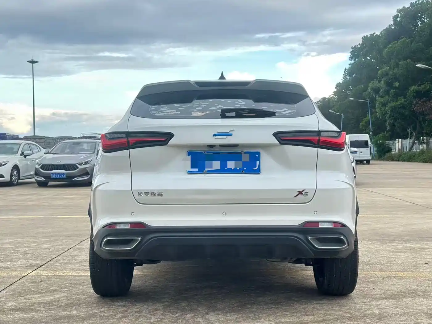 Changan Oshan Changan Oushang X5 2022 2021 1.6L CVT Premium