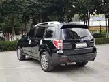Photo 7 - Subaru Forester