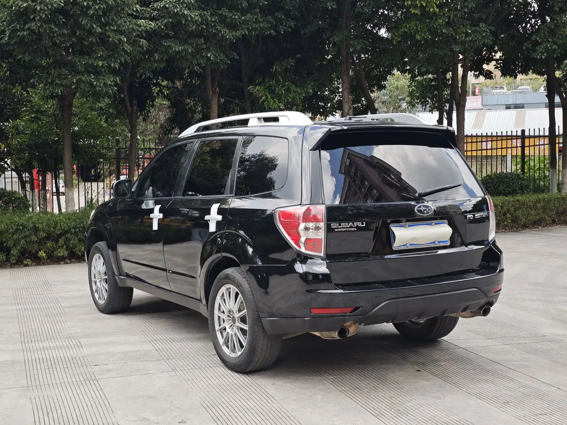 Photo 7 - Subaru Forester
