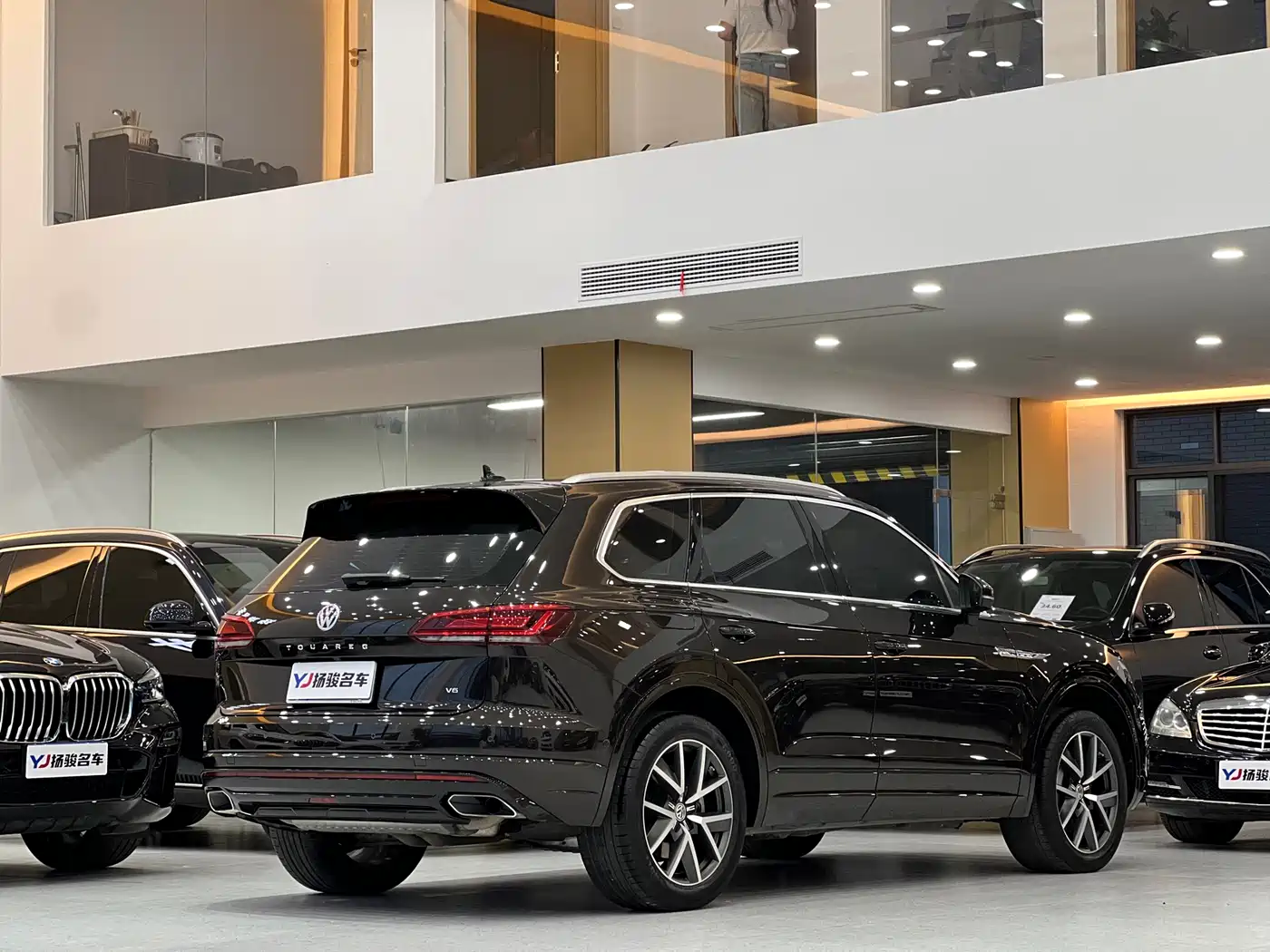 Volkswagen Touareg 2019 3.0TSI Sharp Edge Edition China V фото 3