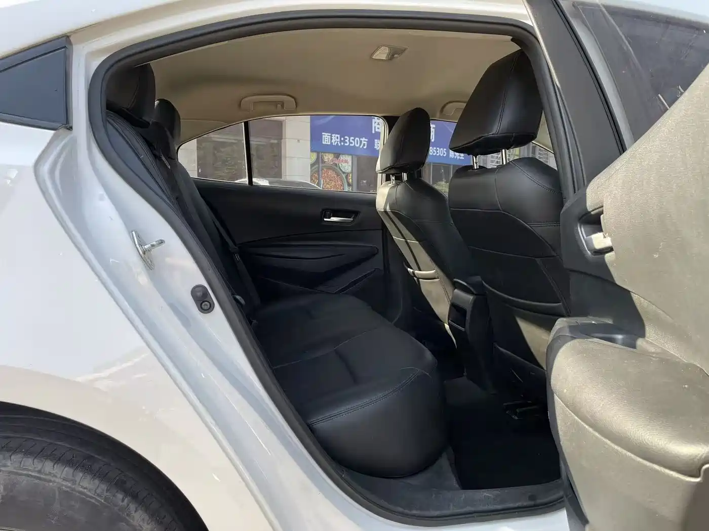 Toyota Corolla 2019 1.2T S-CVT GL Pioneer Edition фото 8