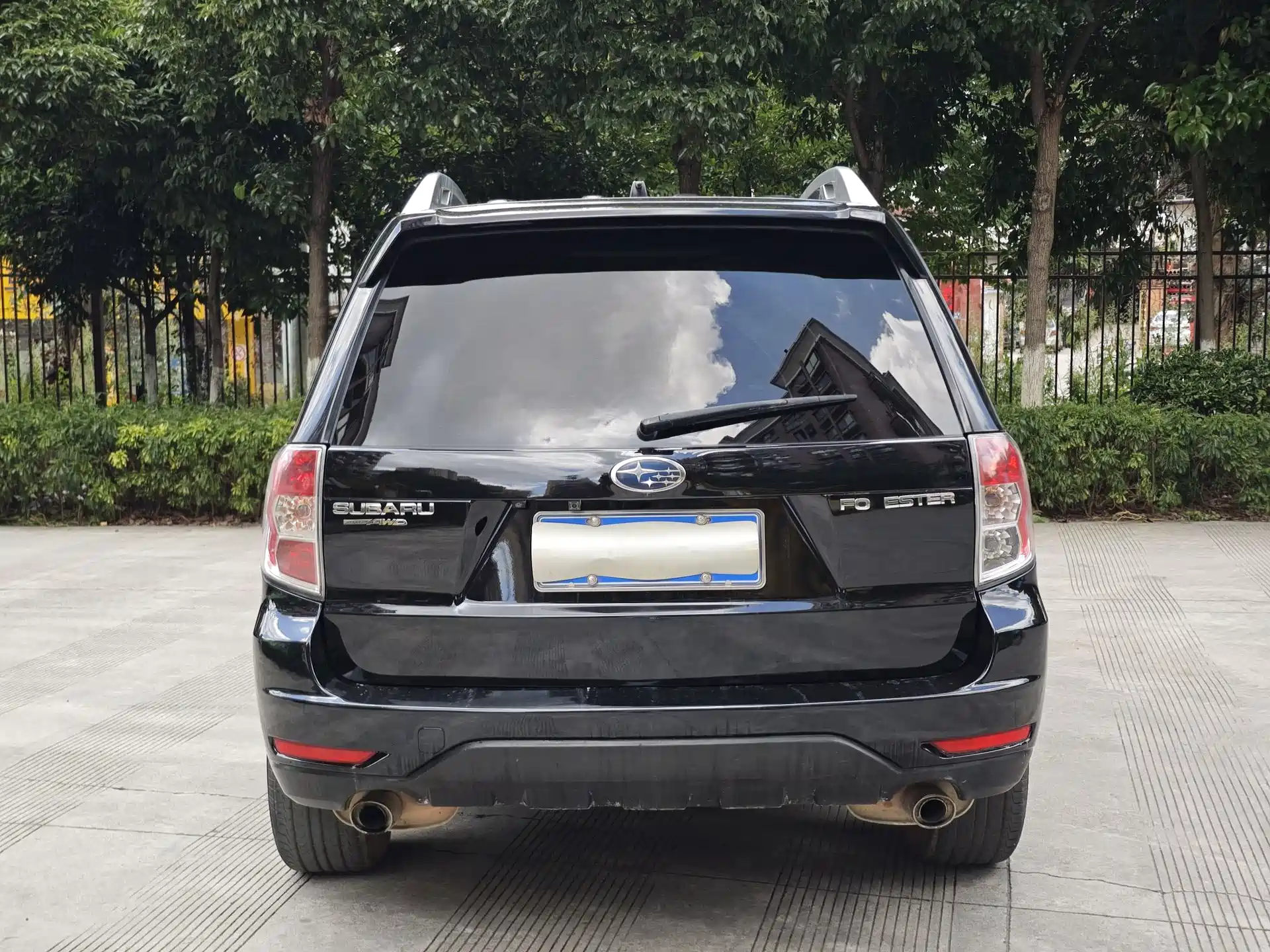 Photo 9 - Subaru Forester